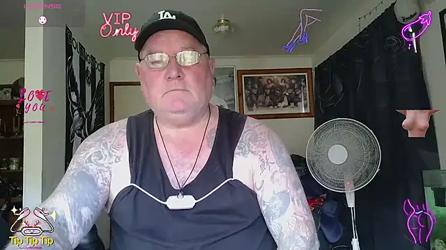 KINKYBLUEYES69のウェブカメラショー