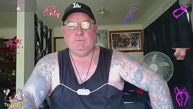 KINKYBLUEYES69 Webcam show