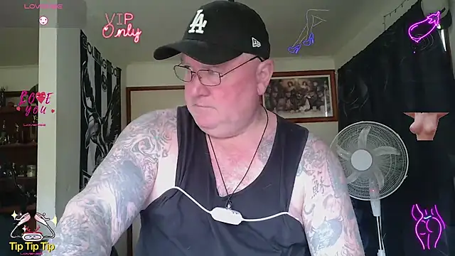 KINKYBLUEYES69 Webcam show