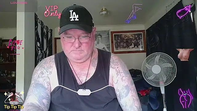 Webkamerová show KINKYBLUEYES69