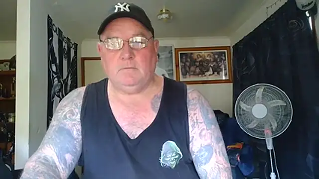 Webkamerová show KINKYBLUEYES69