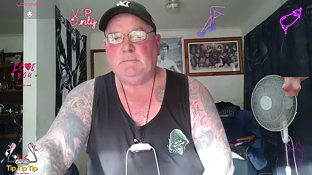KINKYBLUEYES69n Webbikameraesitys