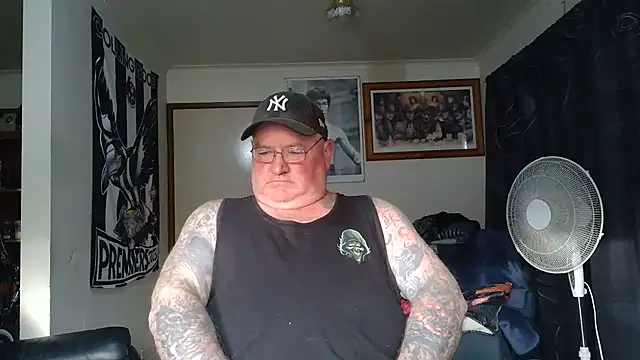KINKYBLUEYES69 Шоу  с уебкамера