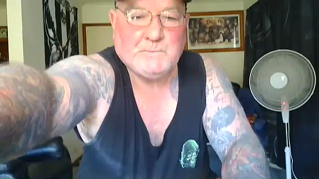 Webkamerová show KINKYBLUEYES69