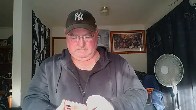 KINKYBLUEYES69 Show Webcam