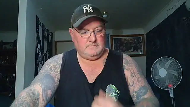 Webkamerová show KINKYBLUEYES69