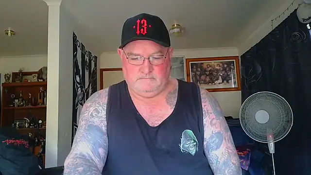 KINKYBLUEYES69 在線直播表演