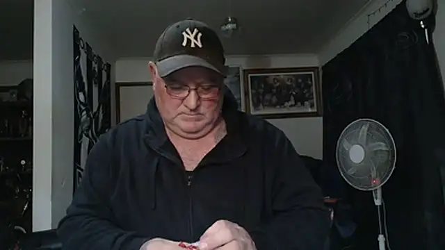 KINKYBLUEYES69 Webcam show