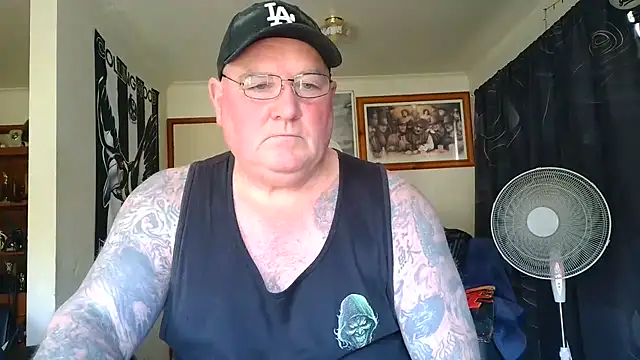 KINKYBLUEYES69 在線直播表演