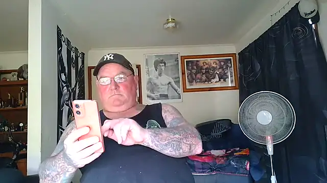 Webkamerová show KINKYBLUEYES69