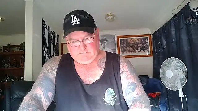 Webkamerová show KINKYBLUEYES69
