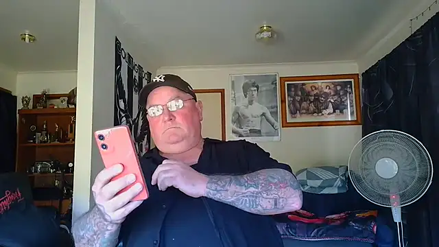 Webkamerová show KINKYBLUEYES69
