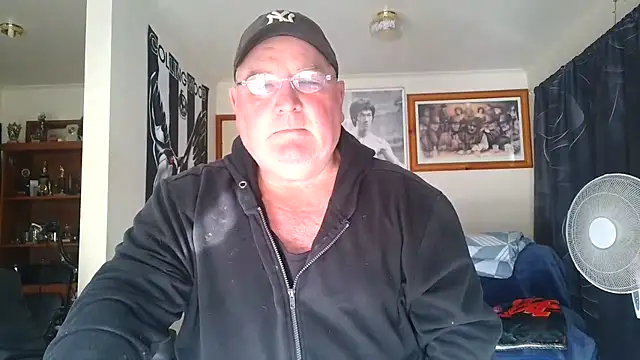 KINKYBLUEYES69 Webcam Show