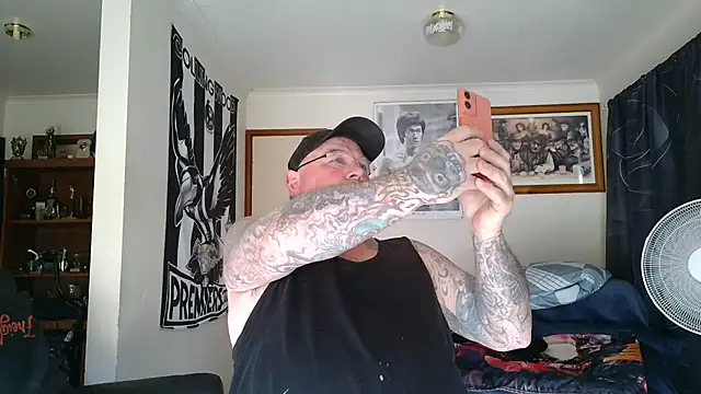 KINKYBLUEYES69 在線直播表演