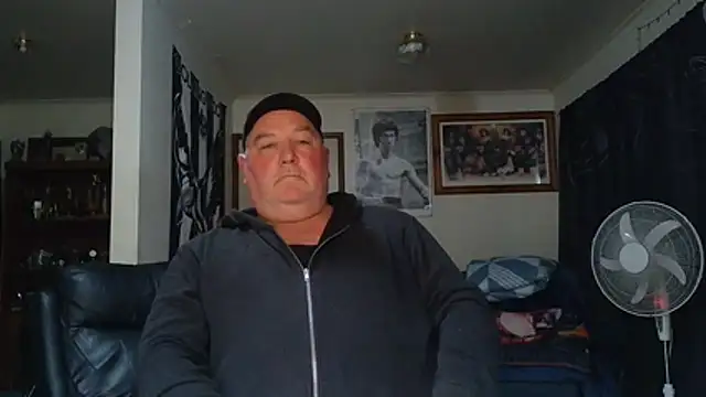KINKYBLUEYES69 网络视讯表演