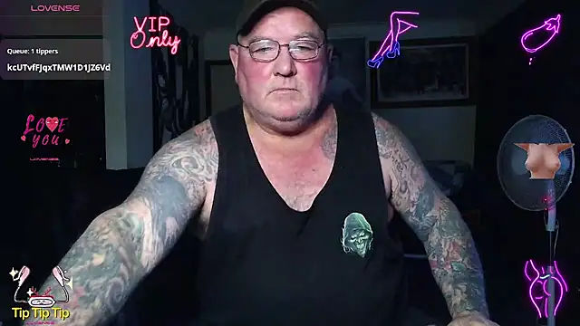 KINKYBLUEYES69のウェブカメラショー