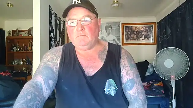 KINKYBLUEYES69n Webbikameraesitys