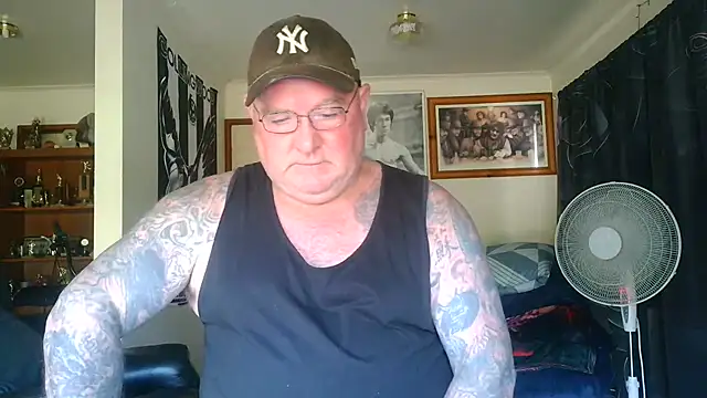 KINKYBLUEYES69n Webbikameraesitys