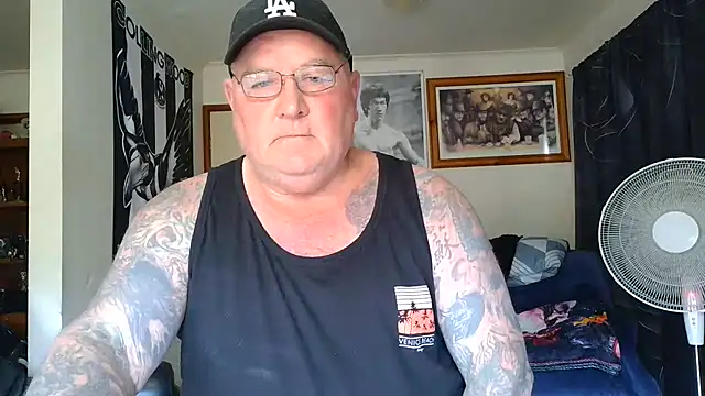 Webkamerová show KINKYBLUEYES69