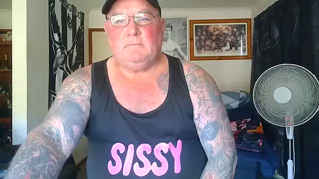 Webkamerová show KINKYBLUEYES69