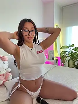 Živý XXX chat Tiny_lilith