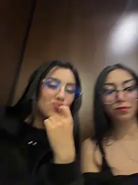 sophie_cute66's Webcam Show