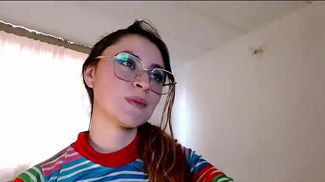 Juls_winter_ live XXX chat