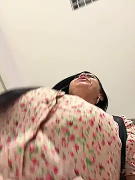 CrazzyChicksn Webbikameraesitys