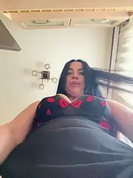 CrazzyChicks Webcamshow