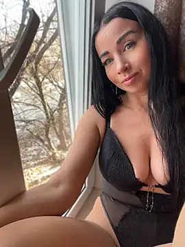 CrazzyChicksn Live XXX chat