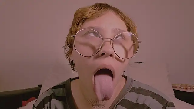 Lilmuh_ Chat XXX in diretta