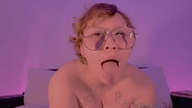 Lilmuh_ Chat XXX in diretta