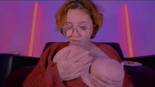 Chatroom XXX en direct de Lilmuh_