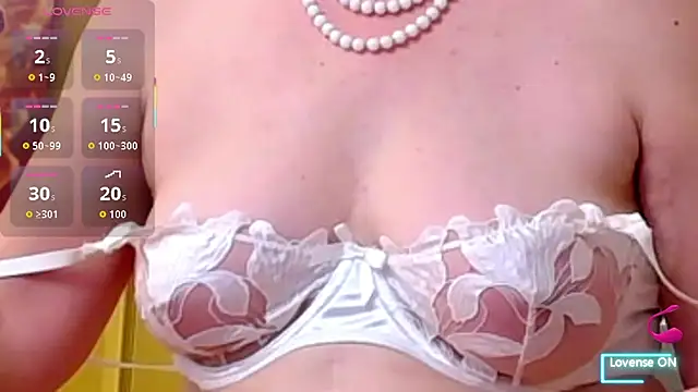 دردشة GiselleFox الجنسية المباشرة