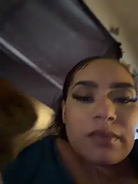 CarmelaAnthony 在線直播表演