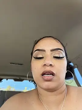 CarmelaAnthony 在線直播表演
