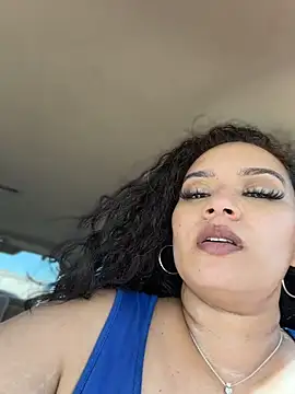 CarmelaAnthony Pertunjukan Webcam