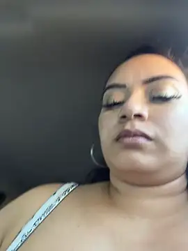 عرض كام CarmelaAnthony