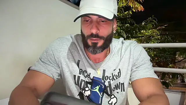Show de romeolovedark na webcam