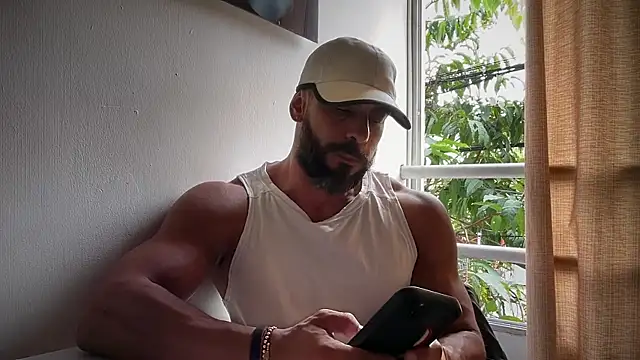 romeolovedark Adlı Modelin Web Kamerası Şovu