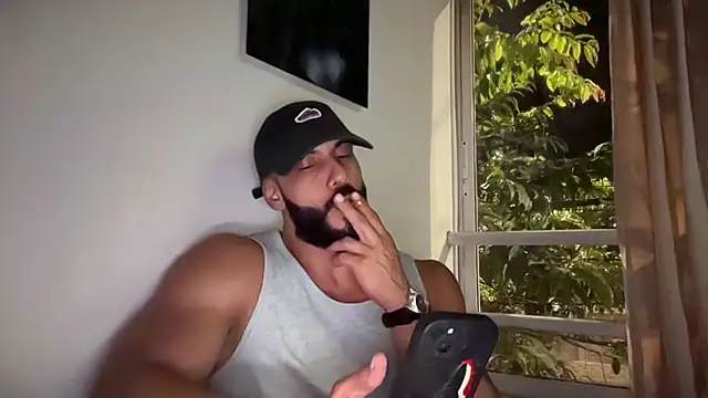 romeolovedark webcam show