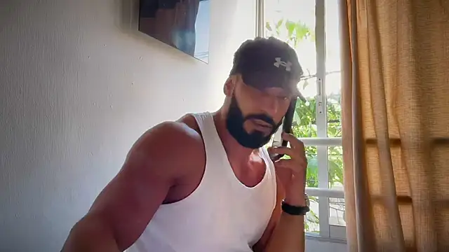 romeolovedark's Webcam Show