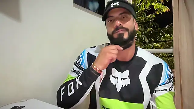 romeolovedark's Webcam Show