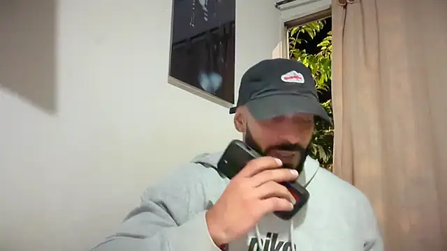 عرض كام romeolovedark