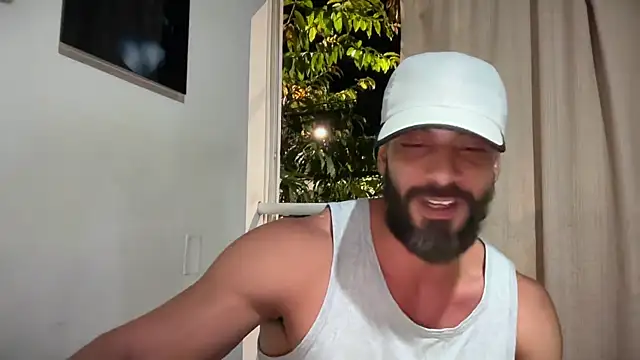 romeolovedark: διαδικτυακό σόου στην κάμερα