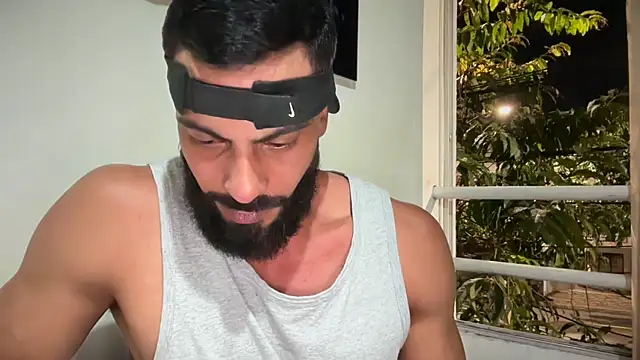 romeolovedarkn Webbikameraesitys
