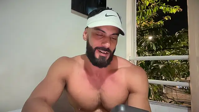 romeolovedark Show in webcam