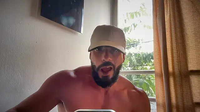 Show modela romeolovedark na web-kameri