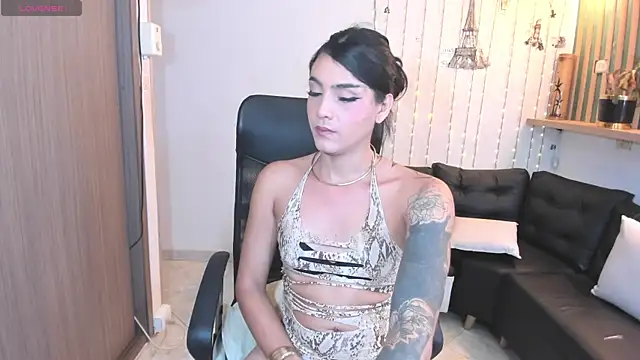 ximena22love Adlı Modelin Web Kamerası Şovu