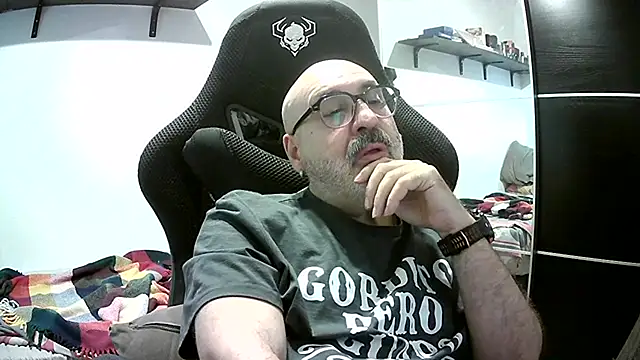 Nanferplus71's Webcam Show